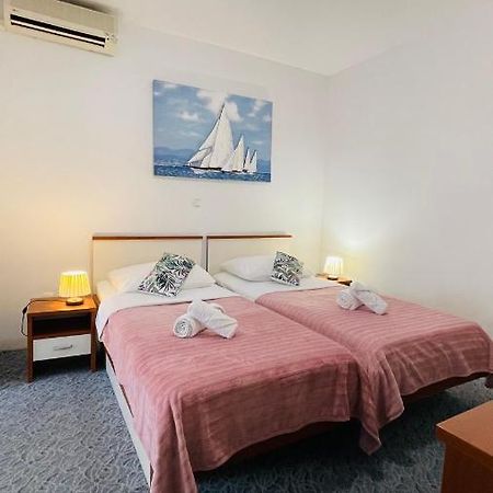 ספליט Apartmens And Rooms Madunic V מראה חיצוני תמונה