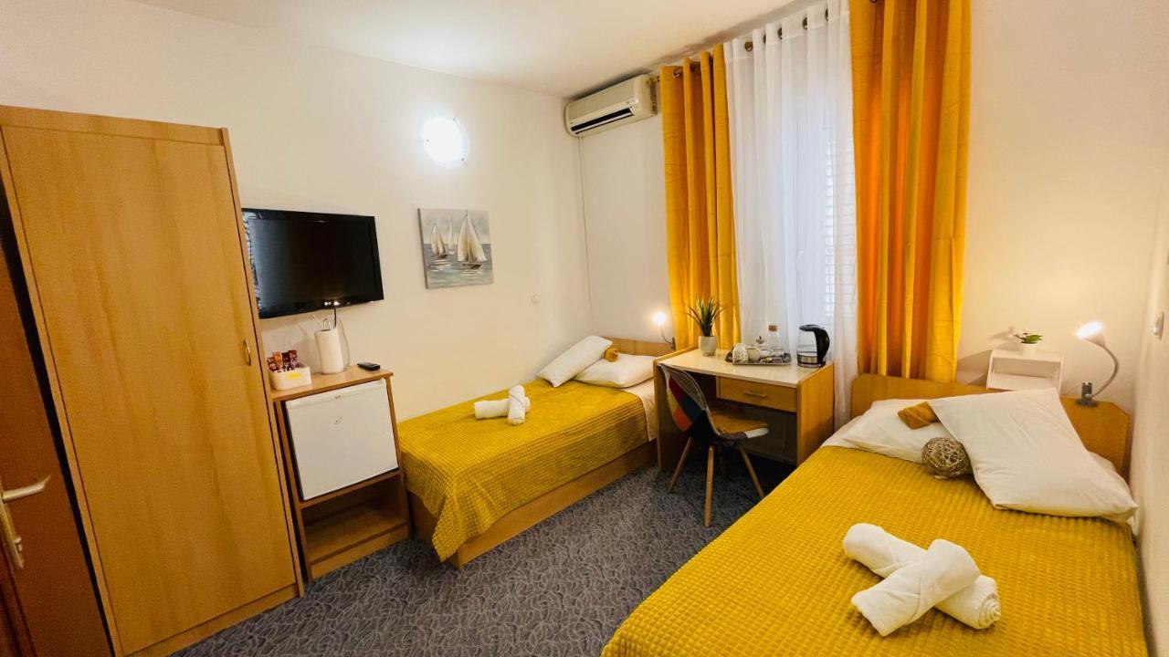 ספליט Apartmens And Rooms Madunic V מראה חיצוני תמונה