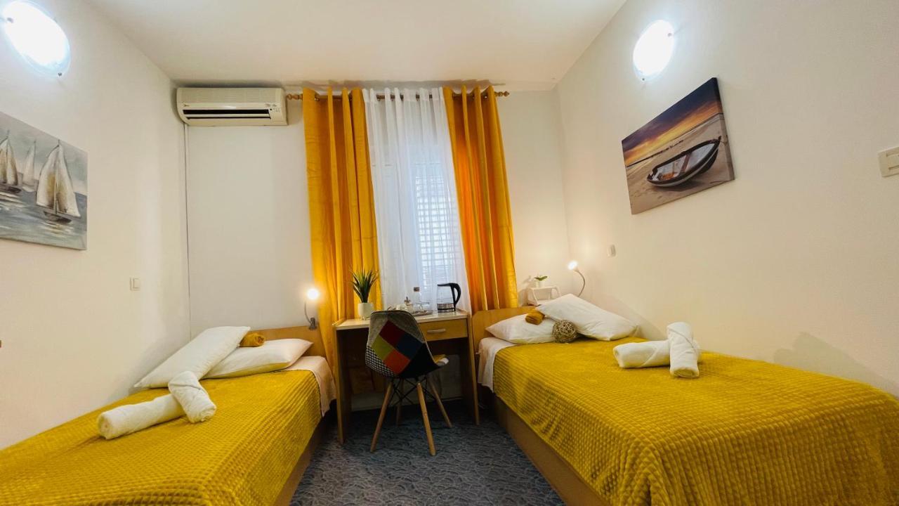 ספליט Apartmens And Rooms Madunic V מראה חיצוני תמונה