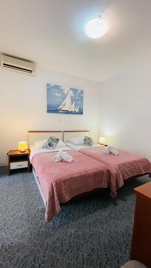 ספליט Apartmens And Rooms Madunic V מראה חיצוני תמונה