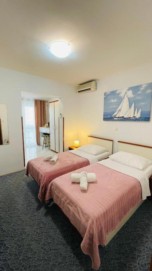 ספליט Apartmens And Rooms Madunic V מראה חיצוני תמונה