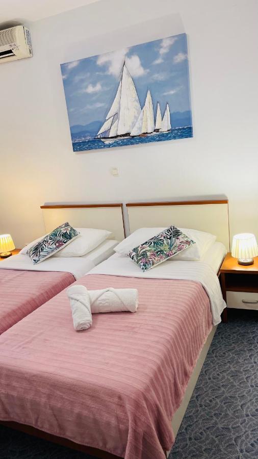 ספליט Apartmens And Rooms Madunic V מראה חיצוני תמונה