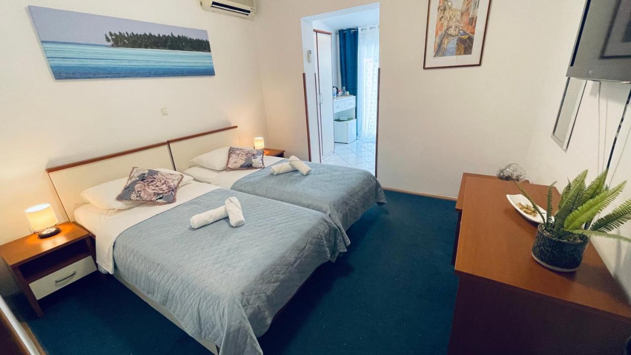 ספליט Apartmens And Rooms Madunic V מראה חיצוני תמונה
