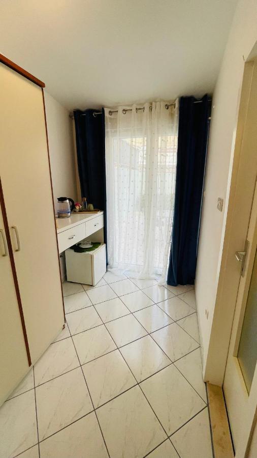 ספליט Apartmens And Rooms Madunic V מראה חיצוני תמונה